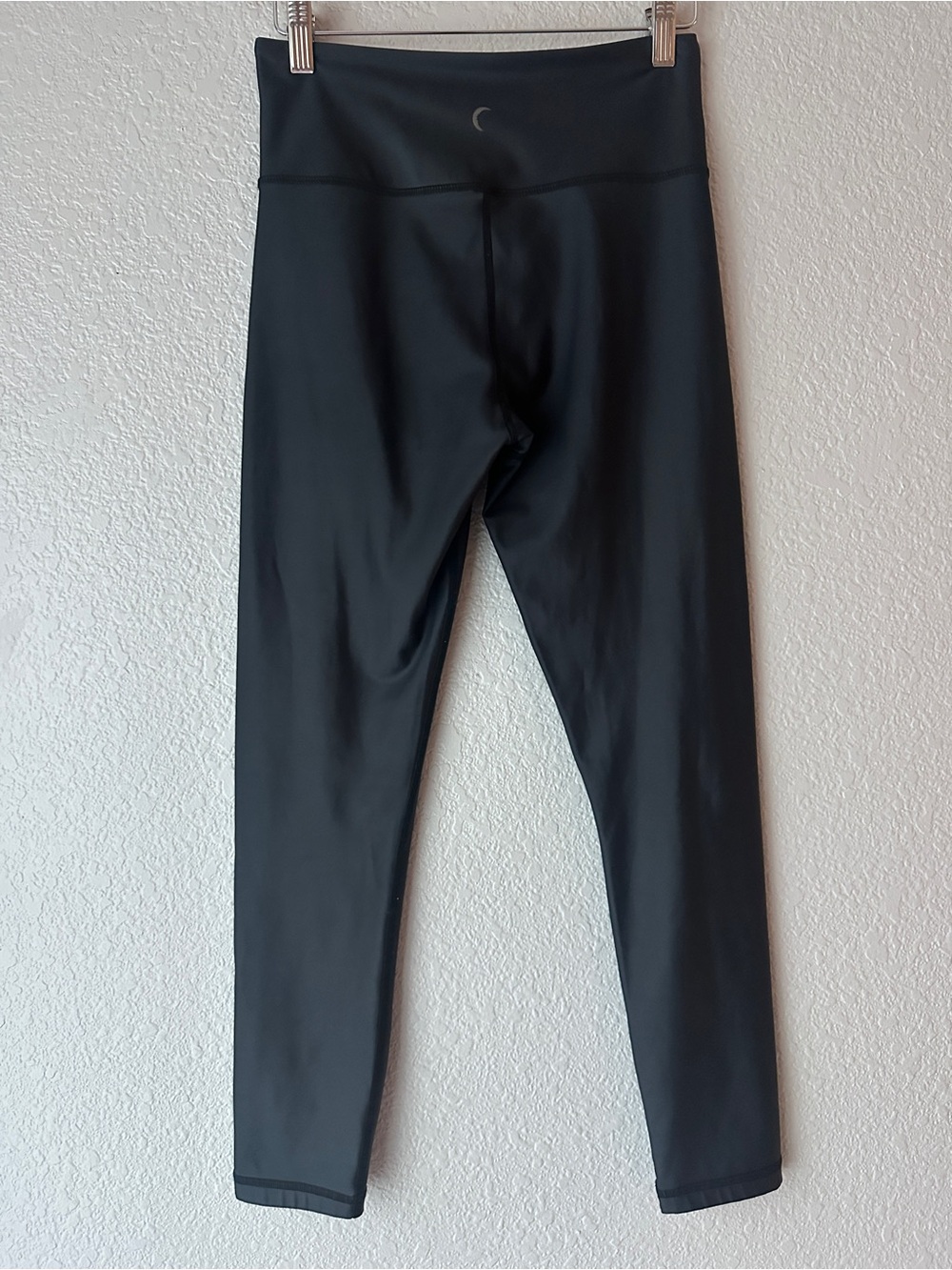 Zyia Active - Black High-Rise Performance Leggings - Size 6-8